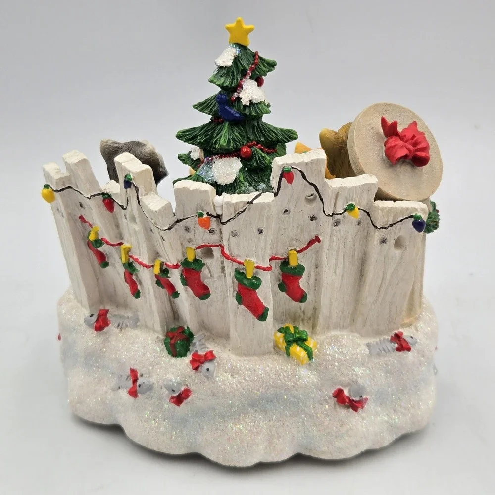 Vtg San Francisco Music Box Christmas Kittens Jingle Bells Tune Glitter Snowy